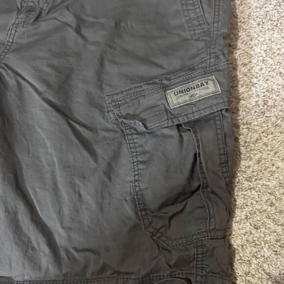 Unionbay Cargo Shorts Mens 40 Charcoal Gray Stretch Multi Pocket Utility Casual - Picture 2 of 9